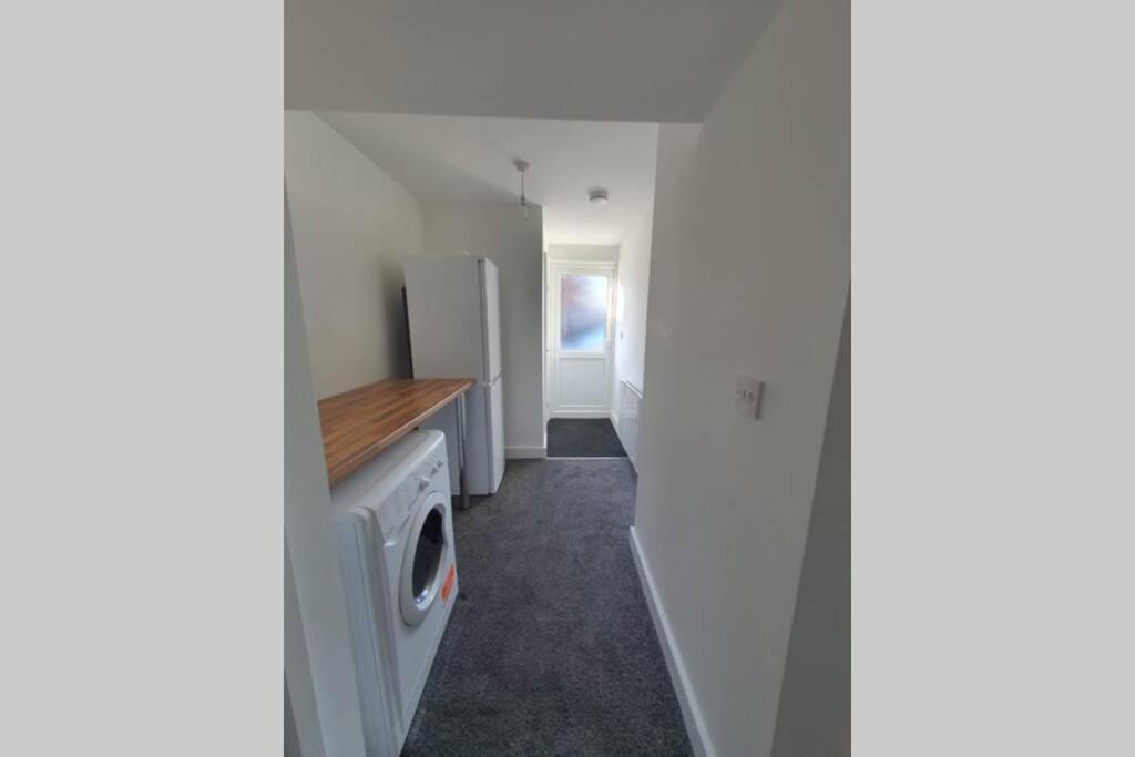 Apartment 332 كينغستون أبون هول المظهر الخارجي الصورة